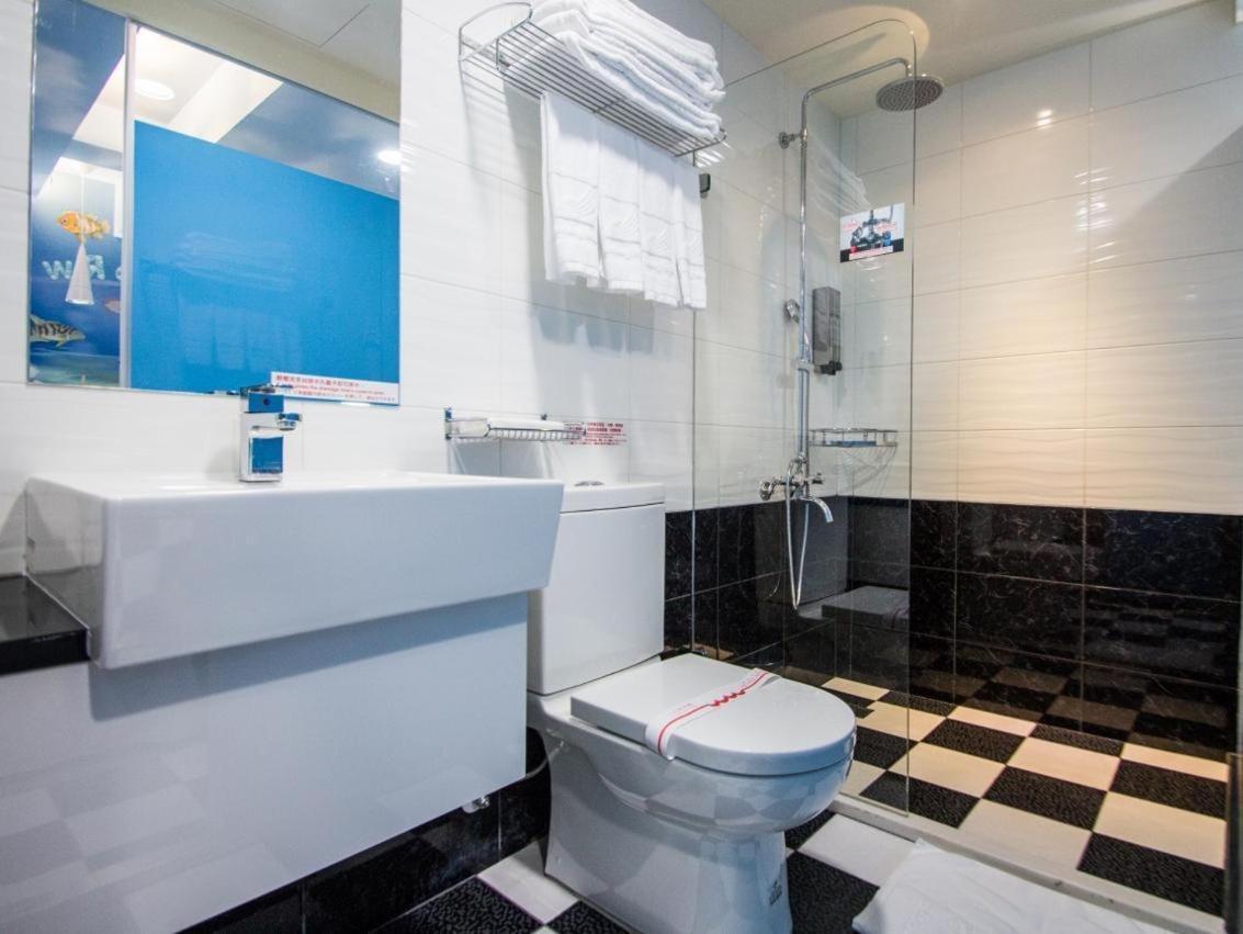 Morwing Hotel - Ocean Taipei Bagian luar foto